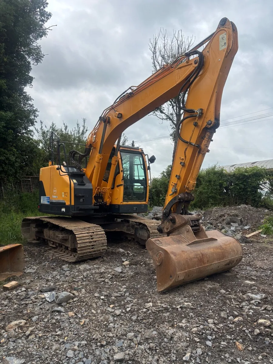 Hyundai 145 - Image 1