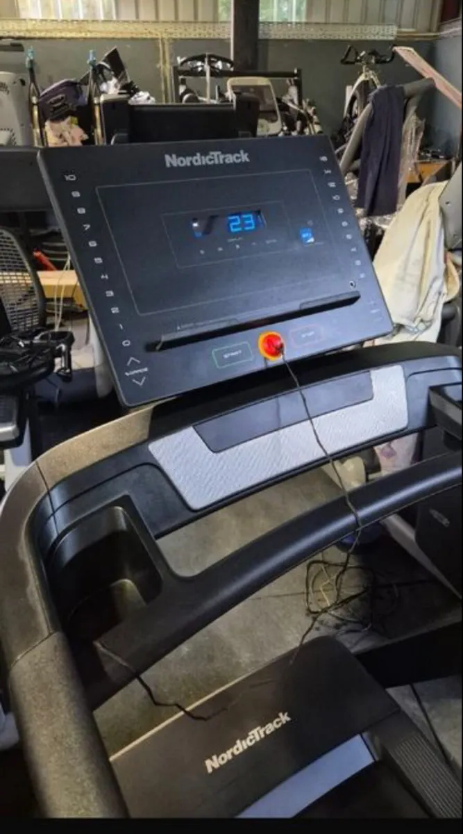 NORDICTRACK EXP5I TREADMILL - Image 3