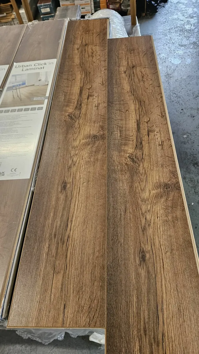 Vintage Pine Click Flooring - Durable & Stylish Ch - Image 4