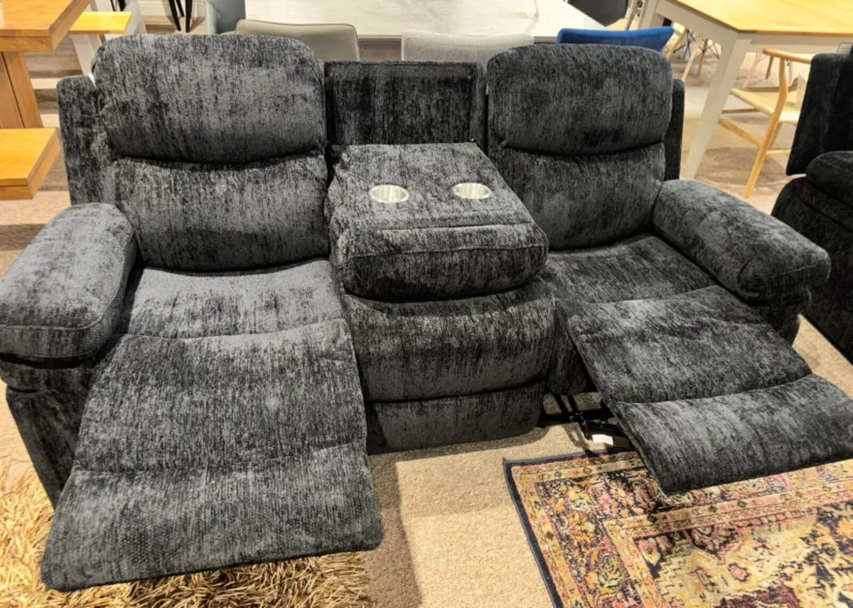 Recliner sofa - Image 1