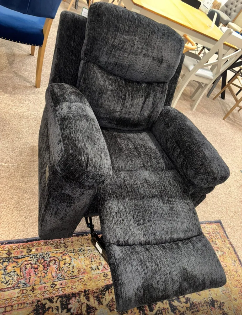 Recliner sofa - Image 4