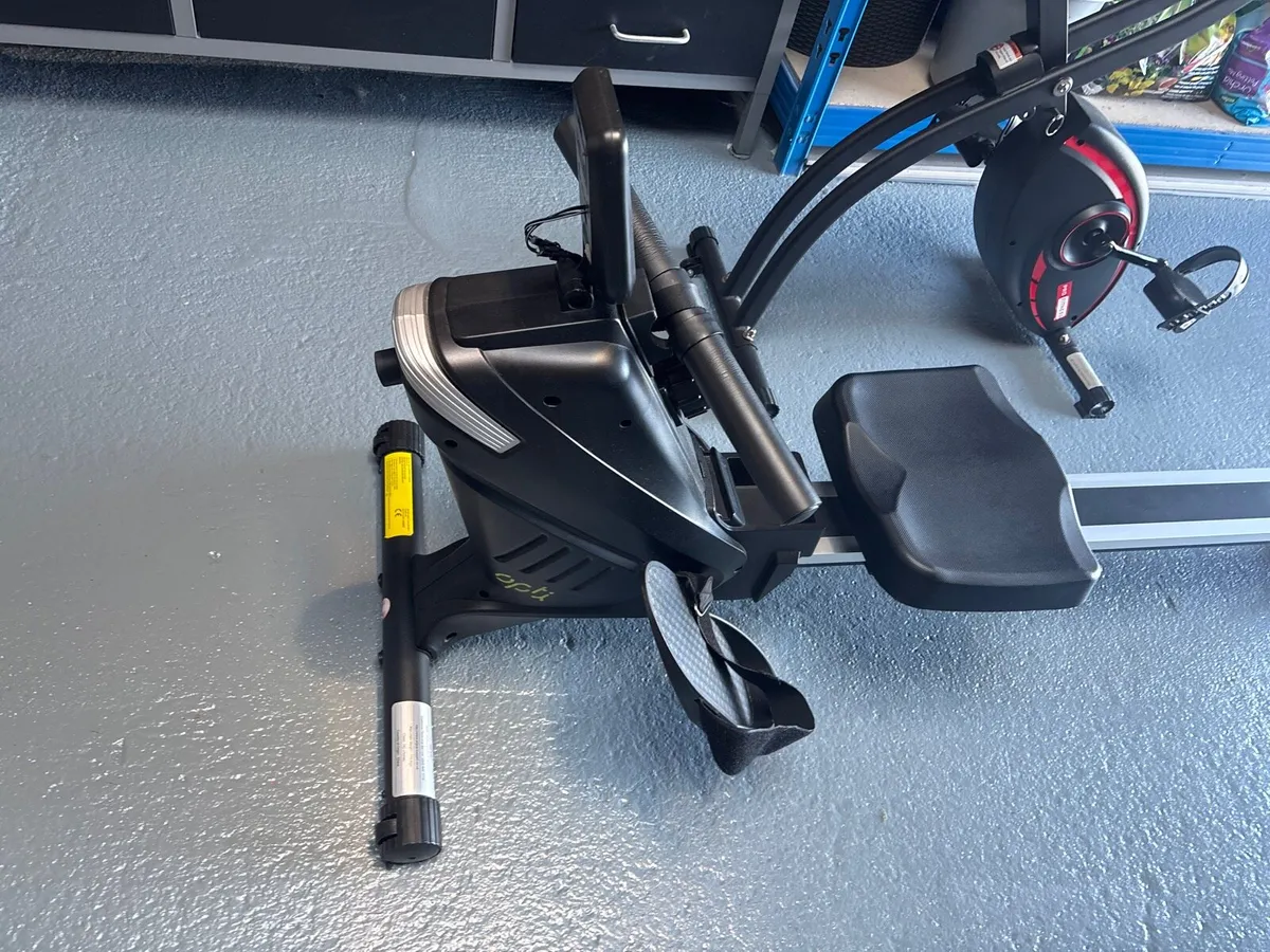 Rowing machine - Image 2