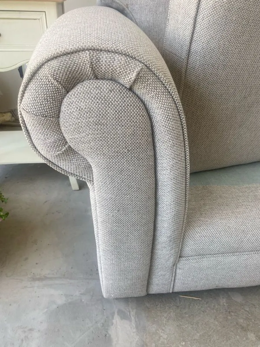 Sofa 2.5 Seater - Image 3