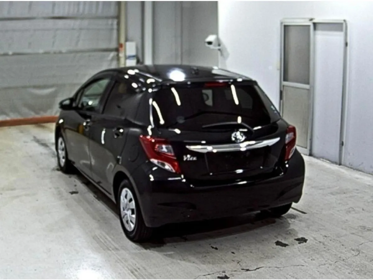 Toyota Yaris 1.0 Vitz High Spec - Image 4