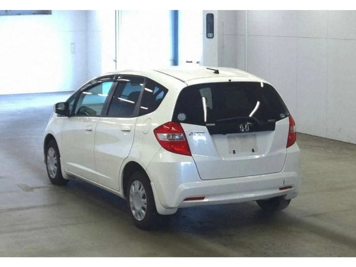 Honda Fit 1.3 FIT Auto 5DR - Image 2