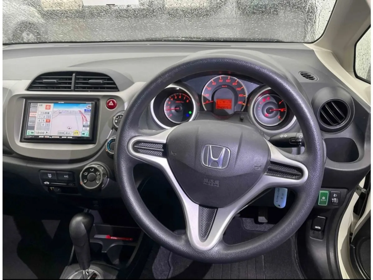 Honda Fit 1.3 FIT Auto 5DR - Image 3