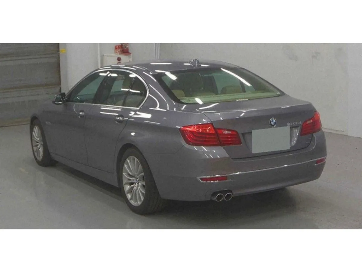 BMW 5 Series 2.0 Luxury 523D - Image 2