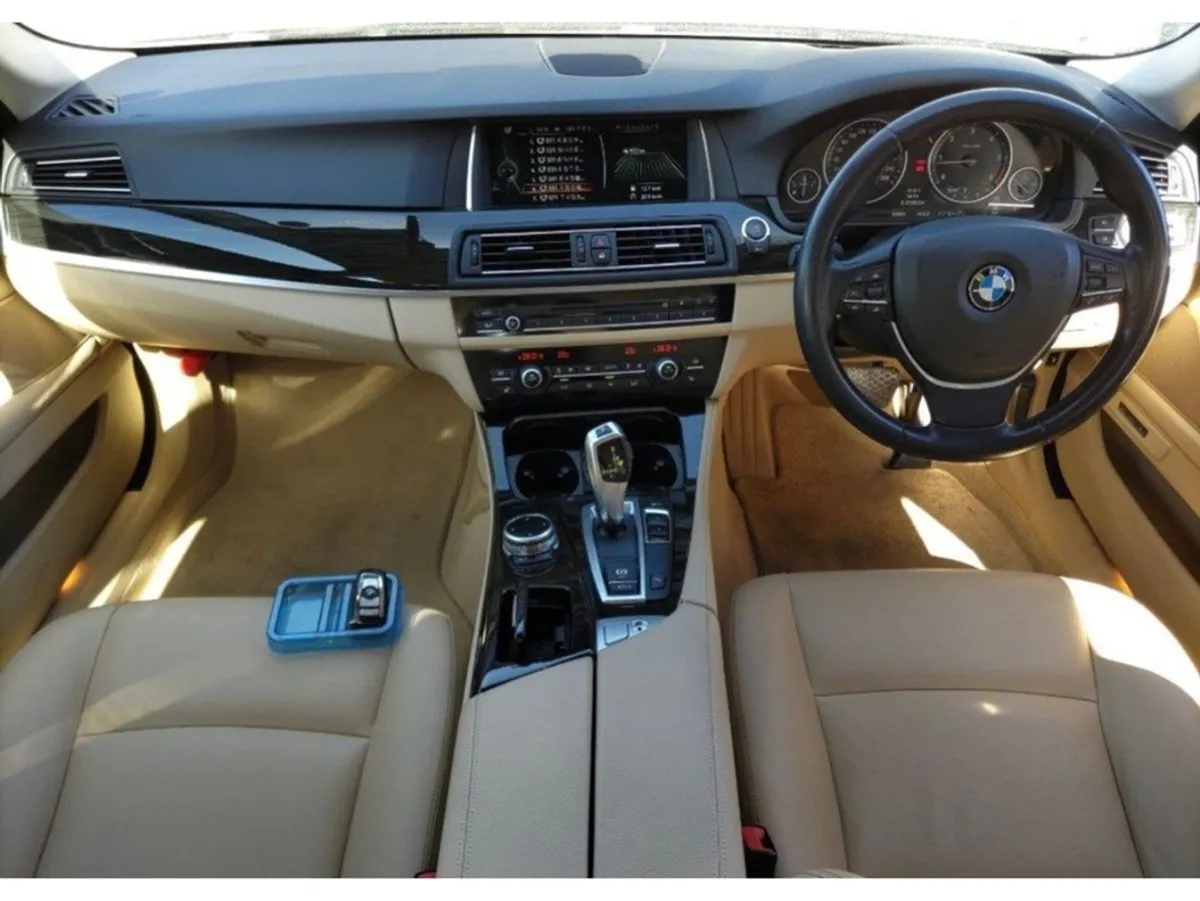BMW 5 Series 2.0 Luxury 523D - Image 3