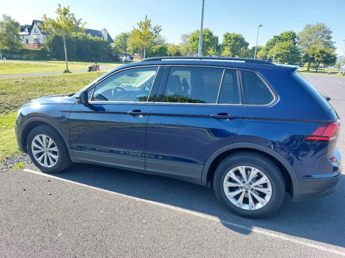 VOLKSWAGEN TIGUAN - Image 2