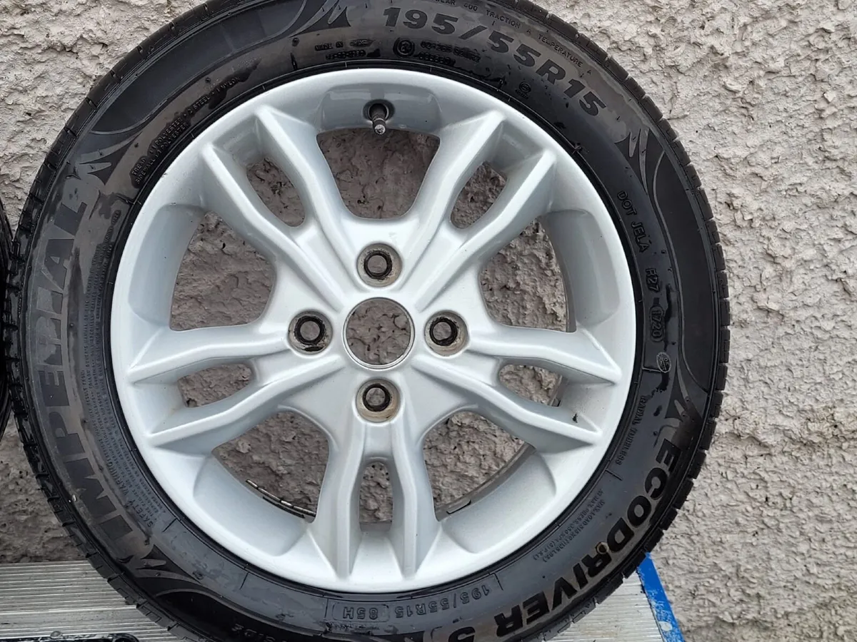 Full set of 4 Wheels and Tyres for Ford Focus. - Image 2