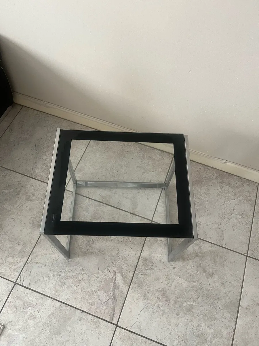 Glass small table - Image 2
