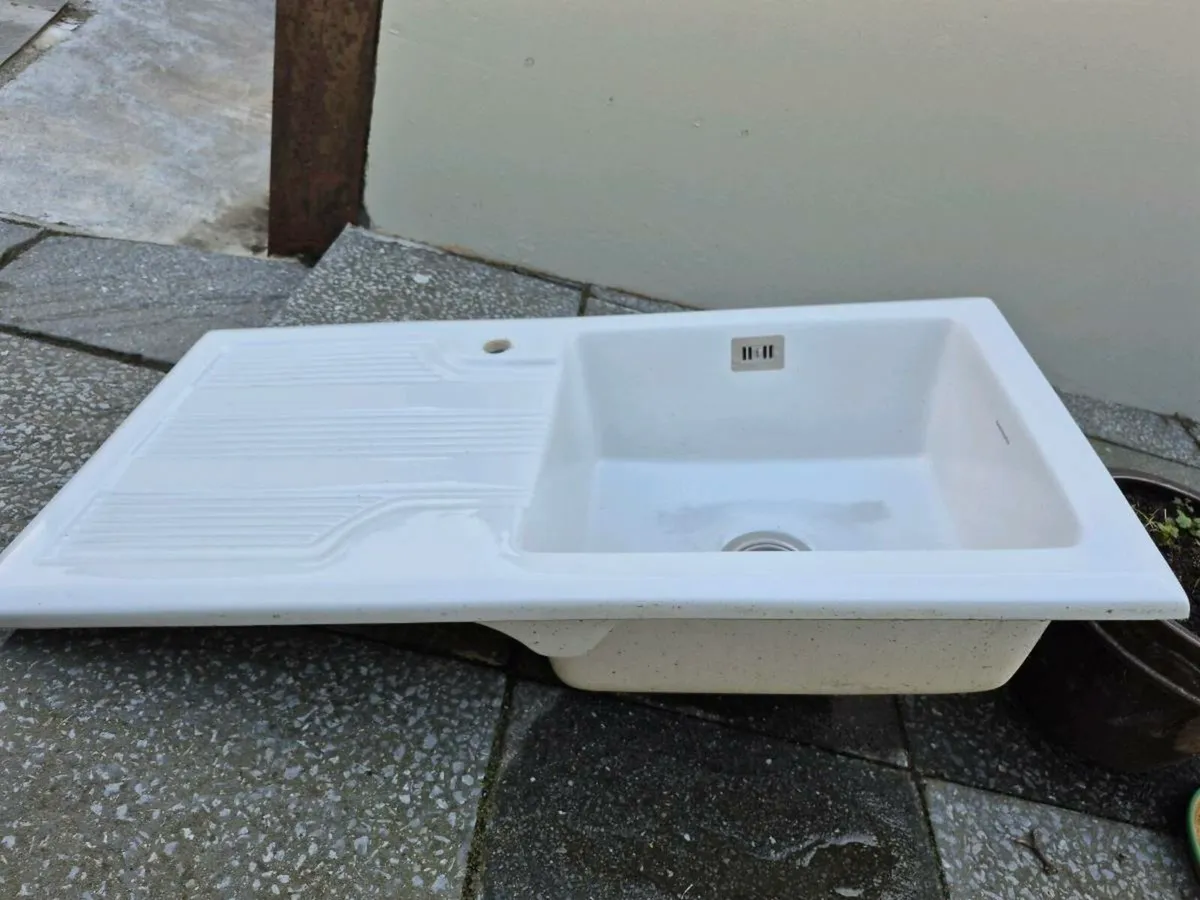 Kitchen sink