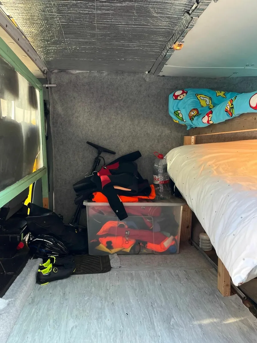 Campervan Transit 2007 2.2L - Image 4