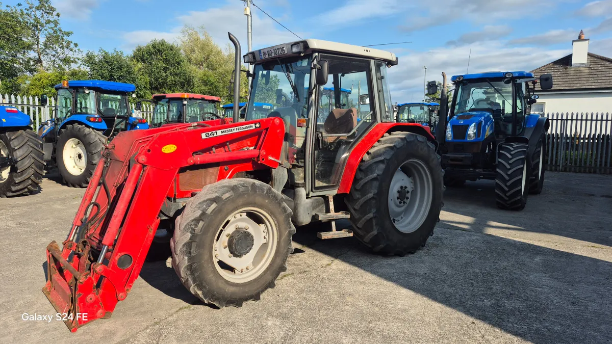 Massey Ferguson 4245 - Image 1