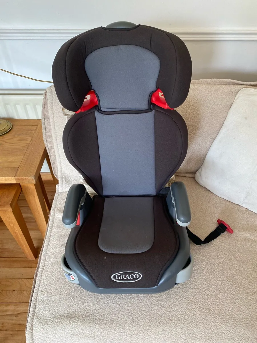 Child’s car seat- Rarely used - Image 2