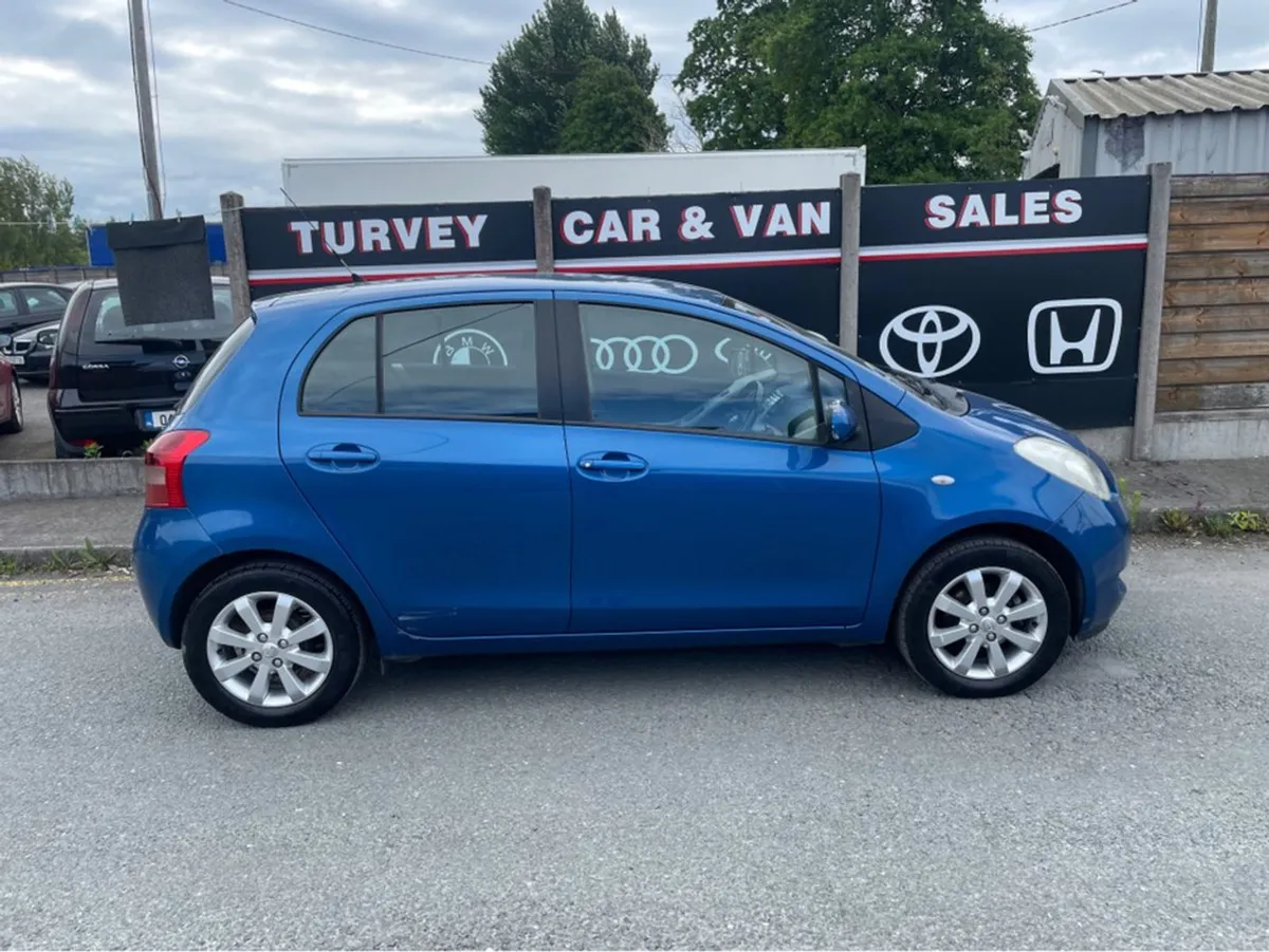 Toyota Yaris NG 1.0l Luna MM Automatic - Image 3