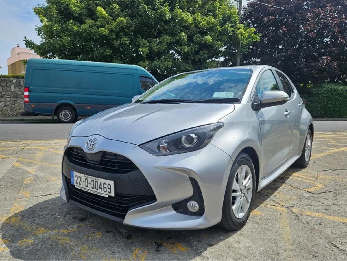 Toyota Yaris 1.0 Luna 4DR - Image 2