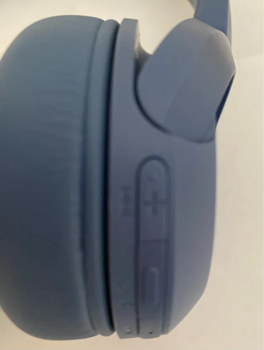 Sony Bluetooth Headphones - Image 4
