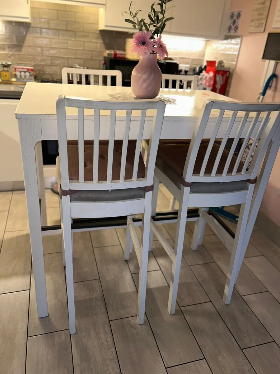 Dining/kitchen - Image 2