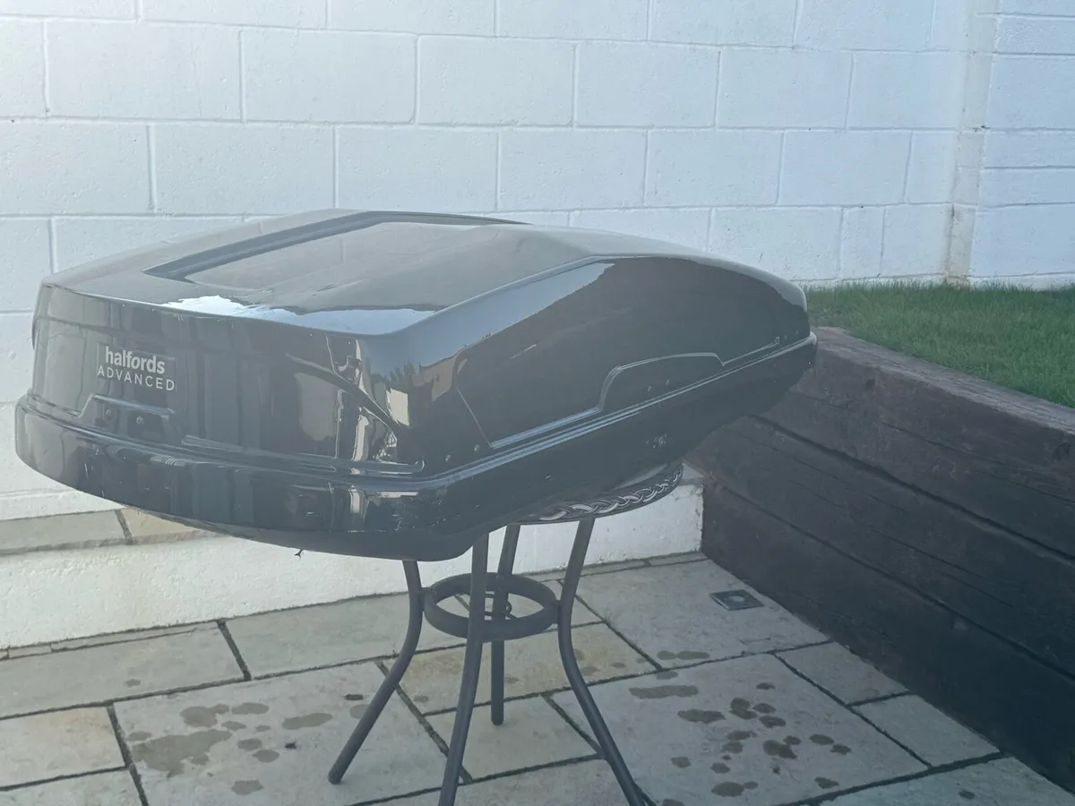 Roof Box - Image 1
