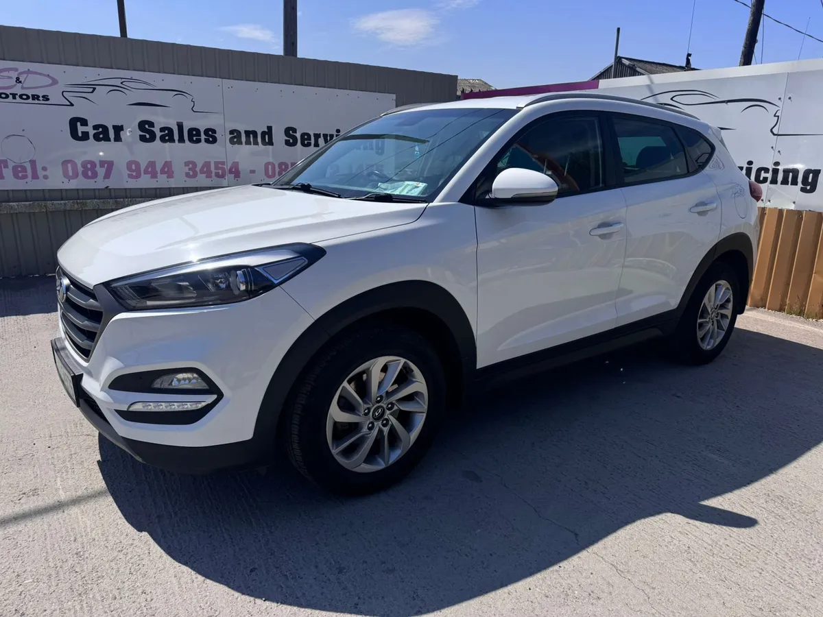 2018 Hyundai Tucson  1.7D  Executive Low Miles - Image 1