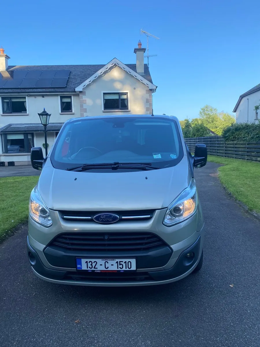 Ford Tourneo Custom 8 seater - Image 3