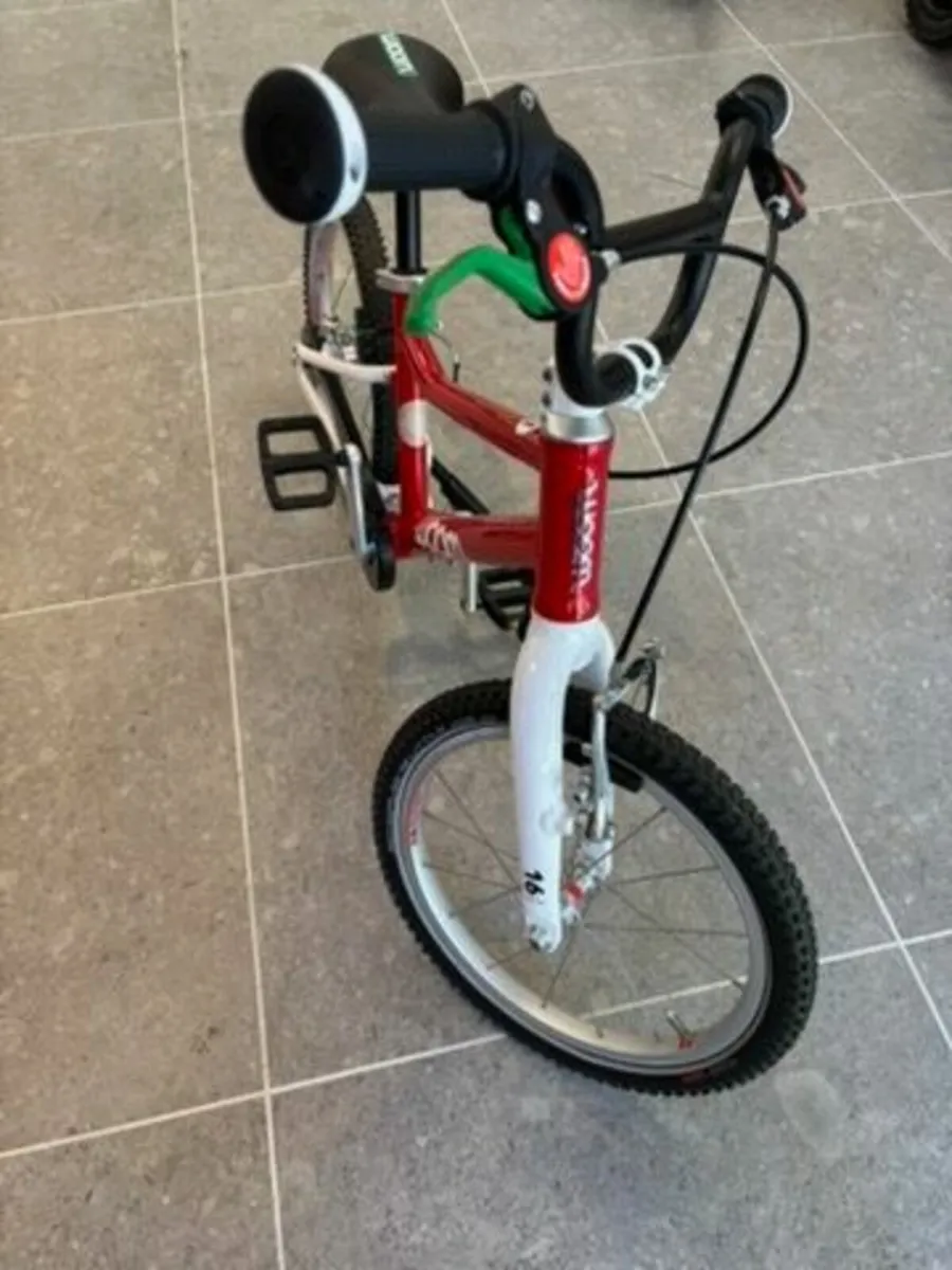 Woom Kids 16in Bike - Image 1