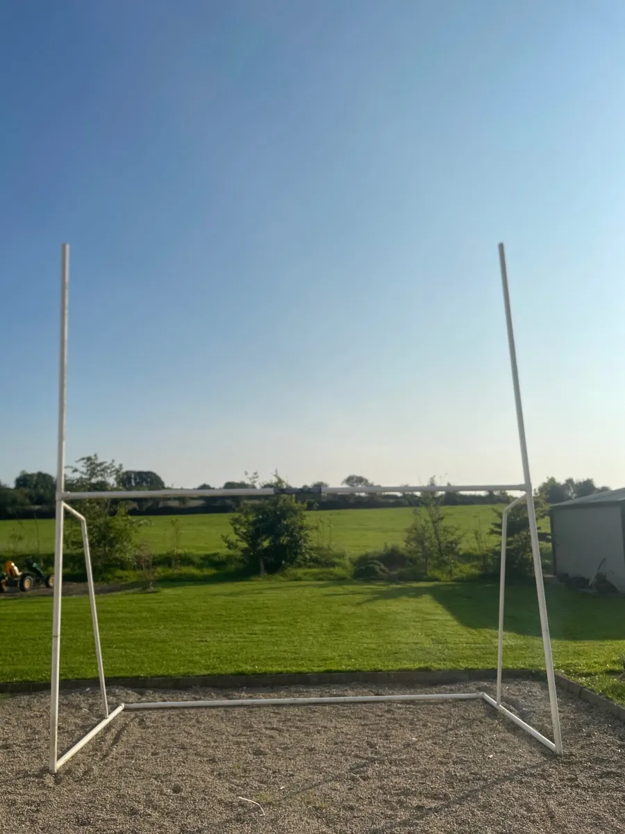 Goal posts - Image 1