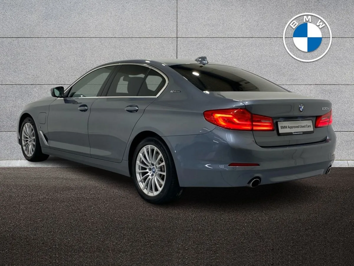 BMW 5 Series 530e SE Saloon - Image 3
