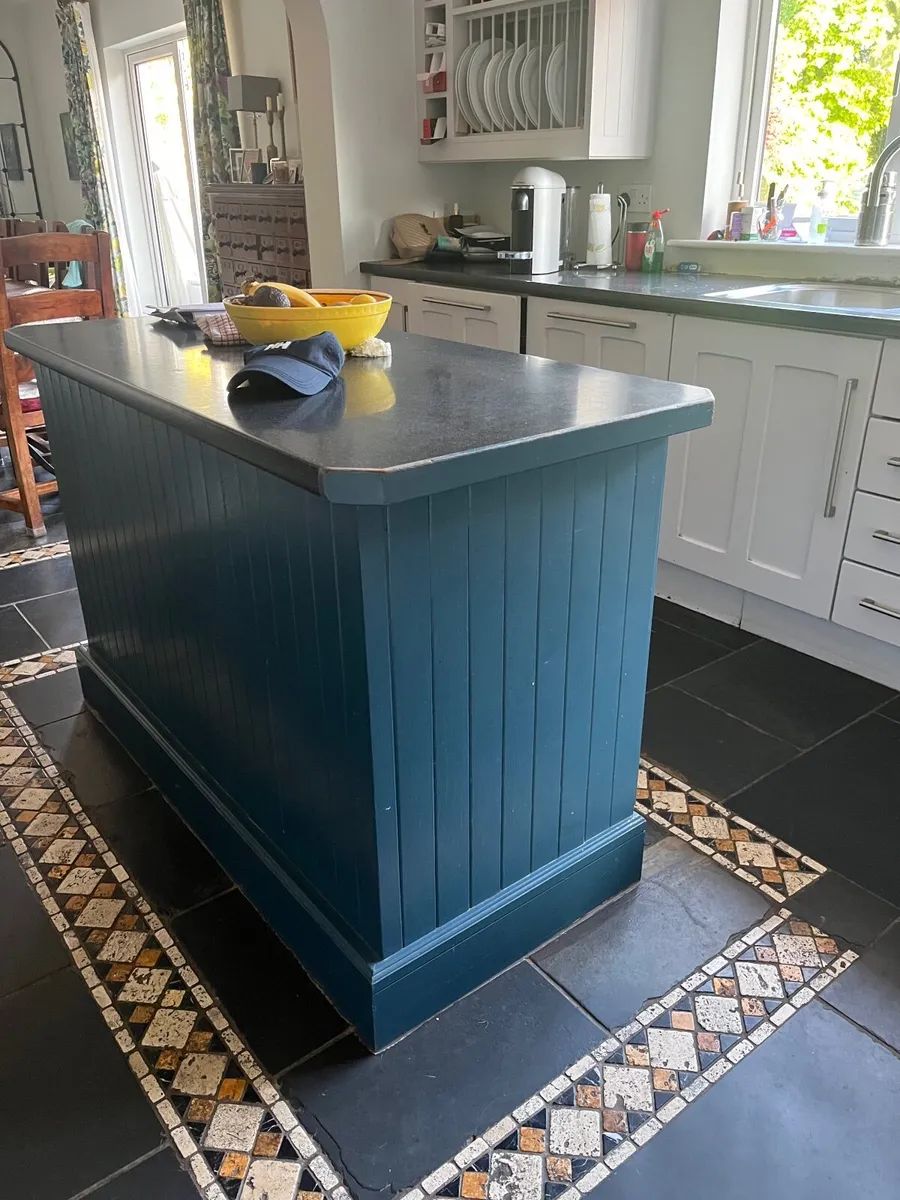 Kitchen Units - solid oak - Image 2