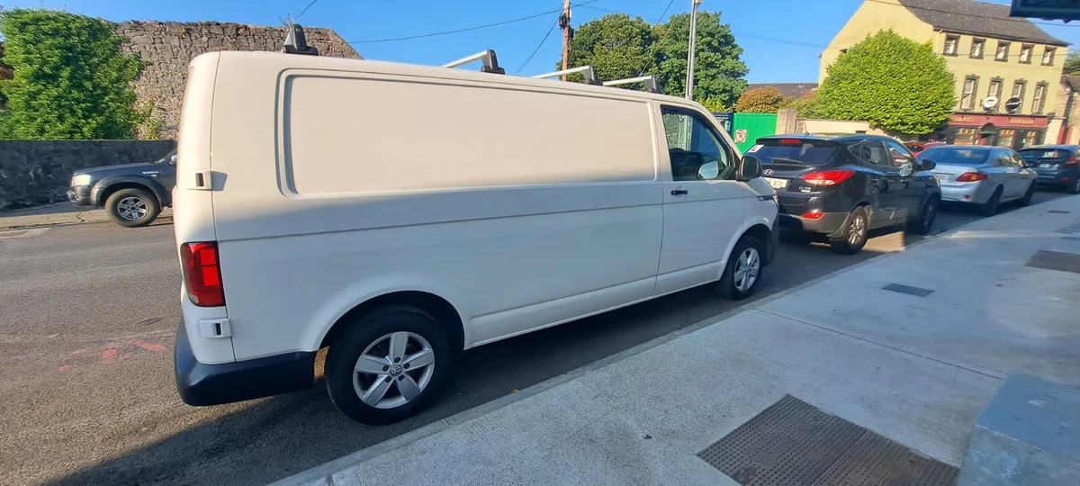 Volkswagen Transporter 2021 - Image 4
