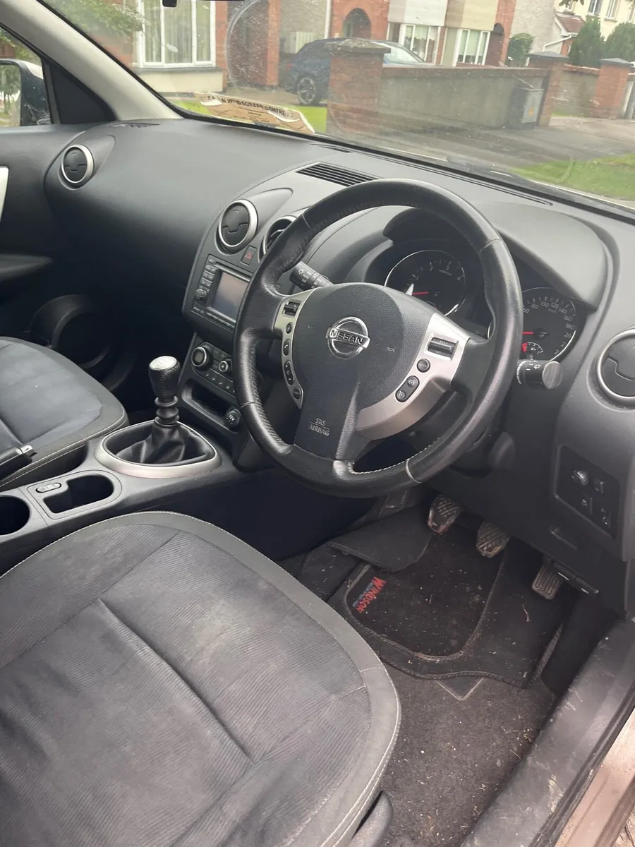 Car for sale. Needs clutch - Image 3