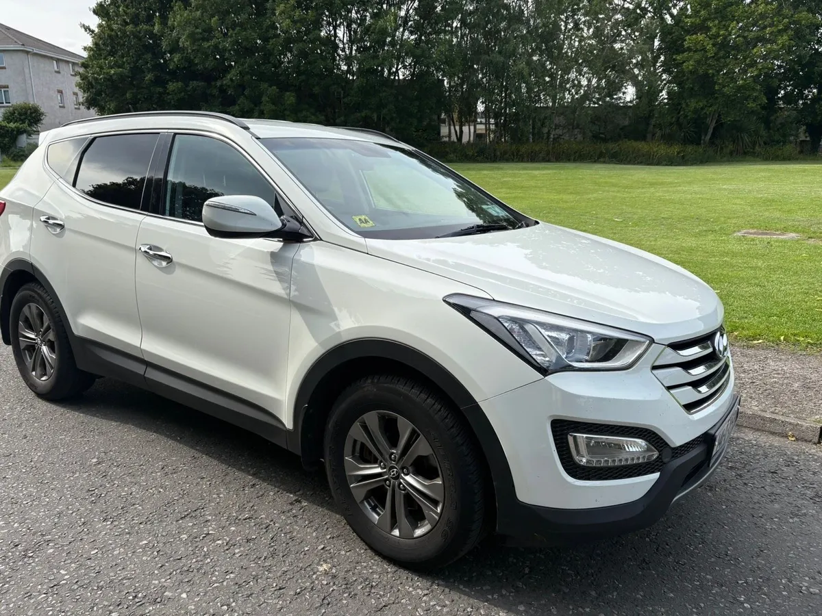 Hyundai Santa Fe Comfort 2014 - low mileage - Image 1
