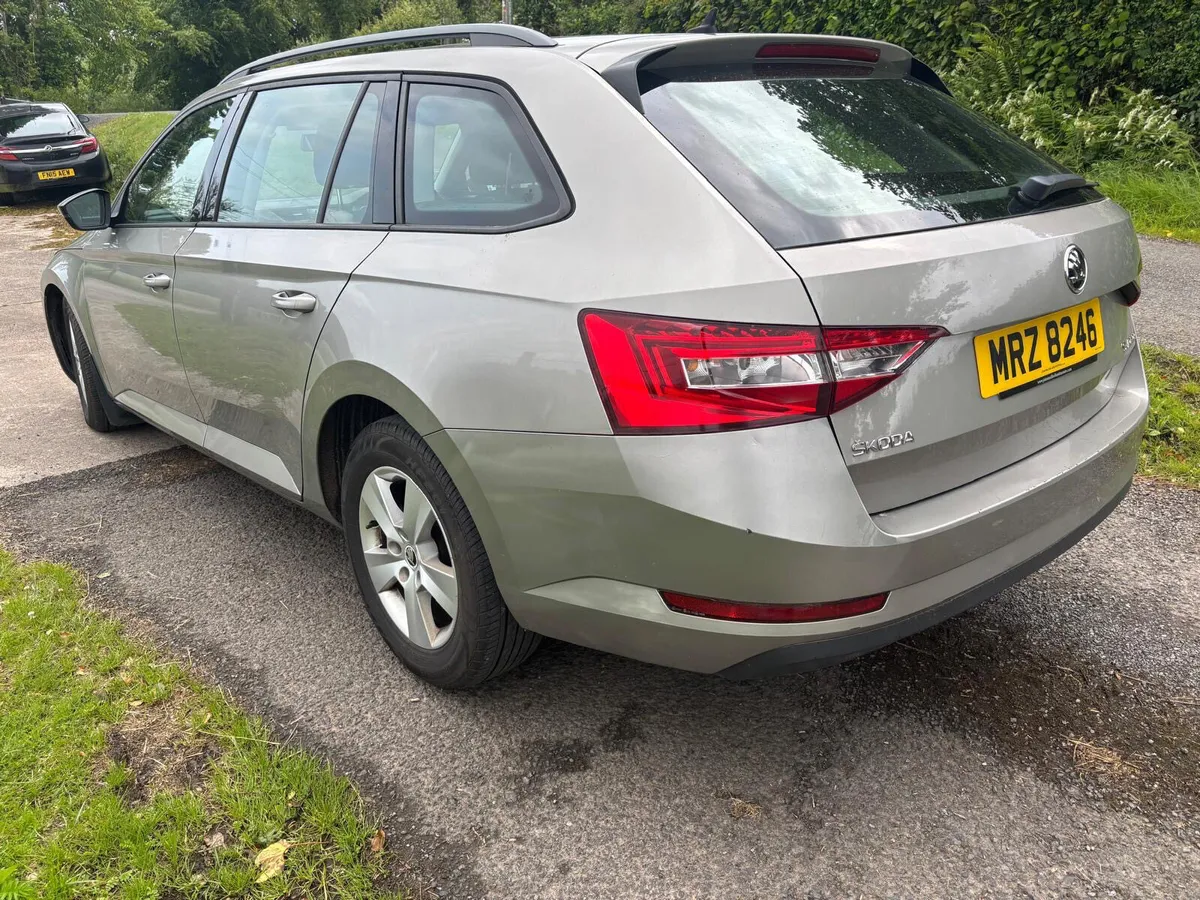 ‘17 Skoda Superb S Tdi (LOW NOX) - Image 4