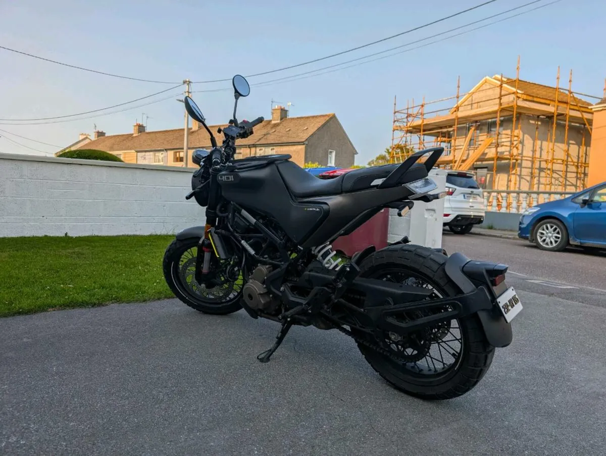 Husqvarna Svartpilen 401 - Image 4