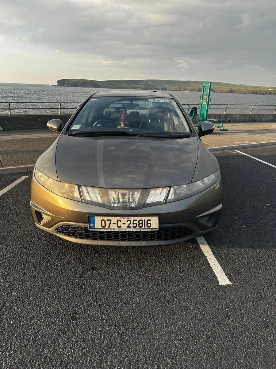 Honda Civic 2007 - Image 1