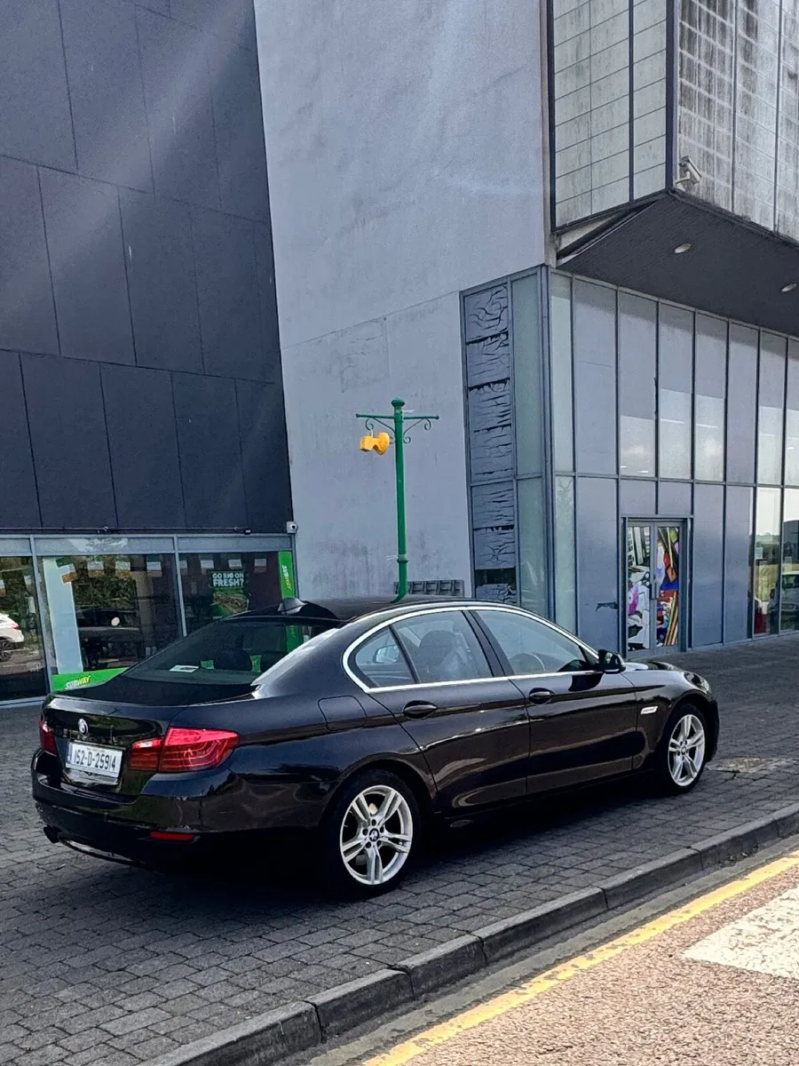 BMW 5-Series 2015 - Image 3