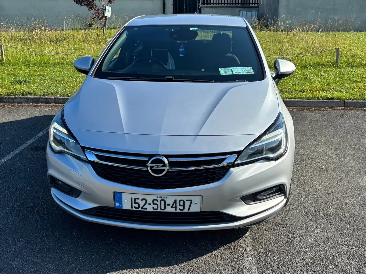 Opel Astra SRI 1.6 CDTI - 2015 - Image 1