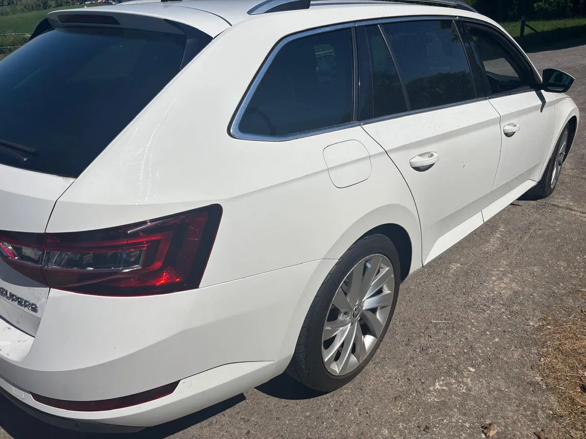 ‘18 Skoda Superb Tdi SE L Executive (LOW NOX) - Image 4