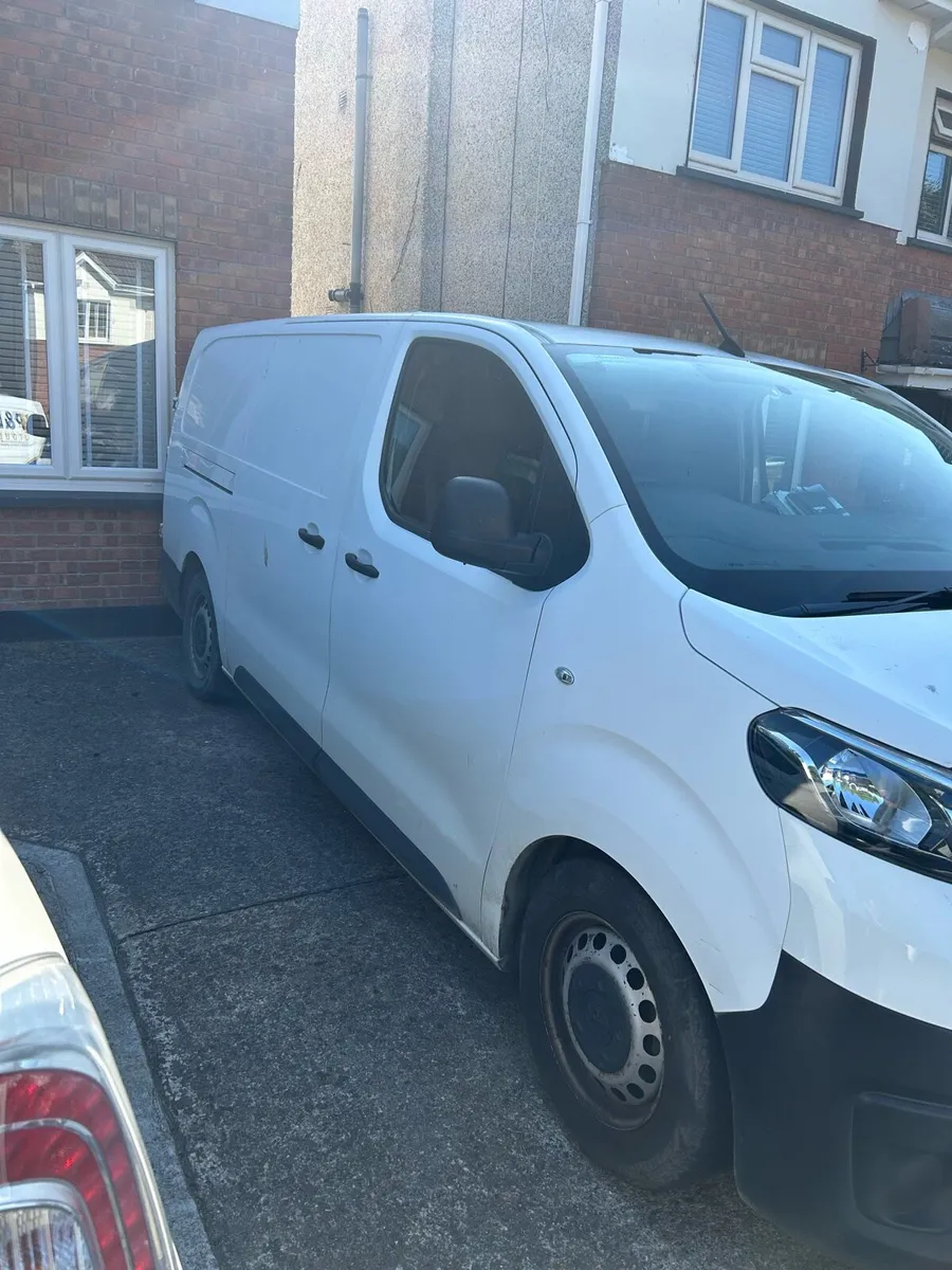 Van - Image 3