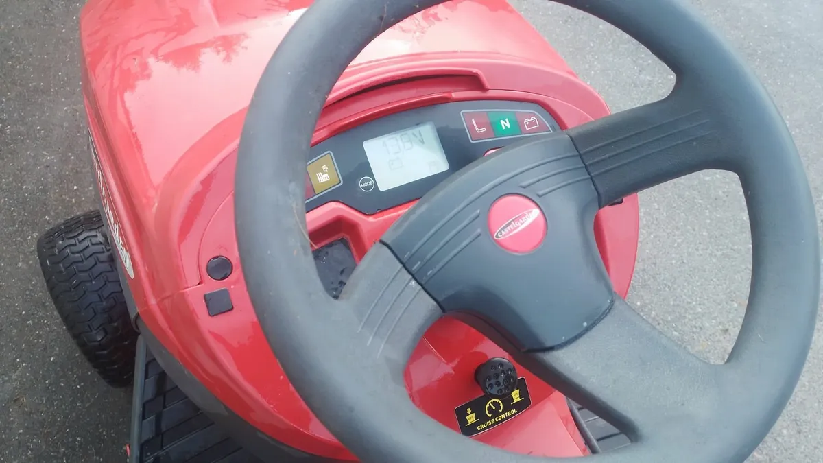 Ride-on mower - Image 3