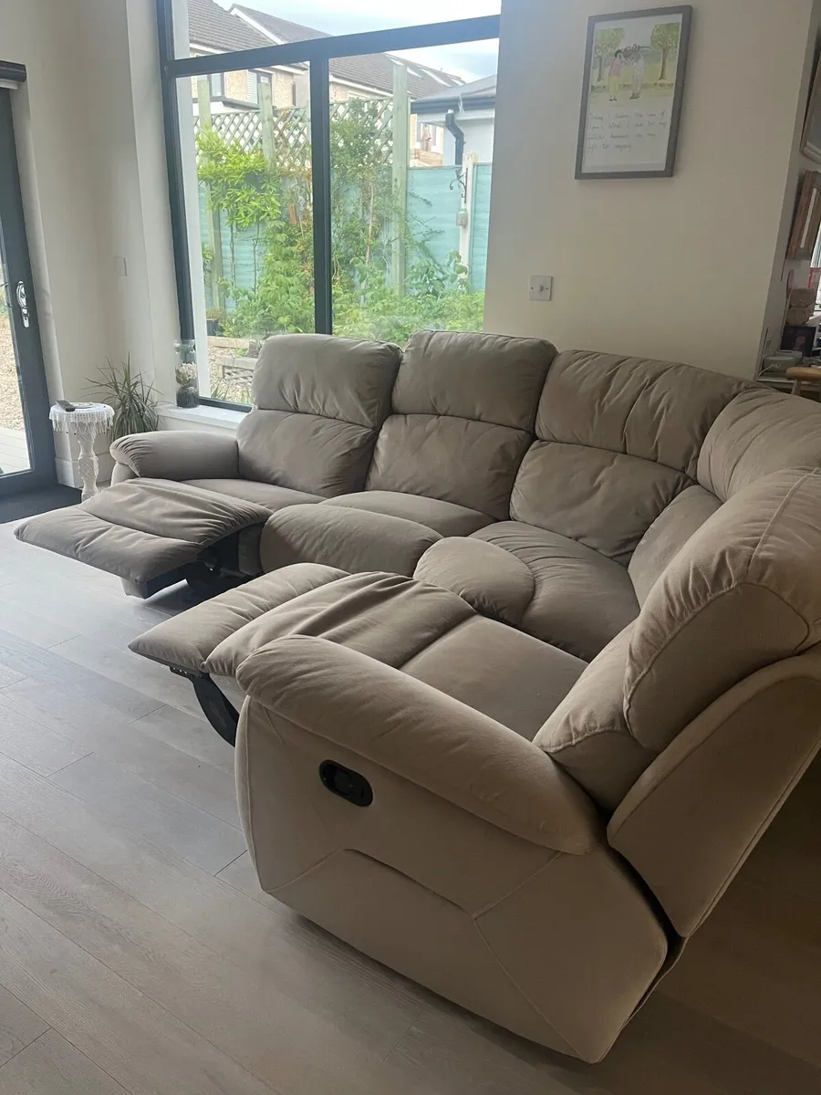 Corner Couch - Image 4