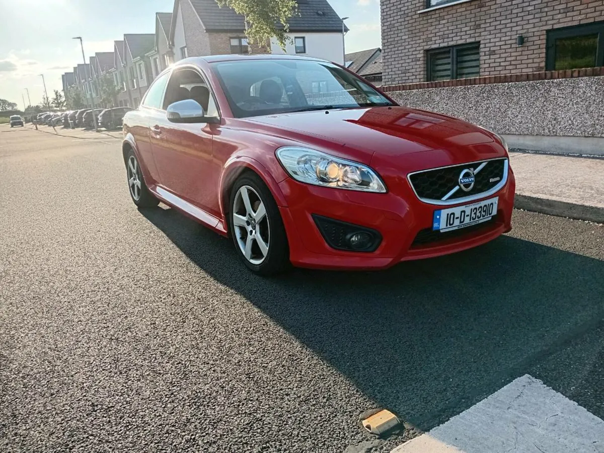 2010 volvo c30 R DESIGN 1.6 diesel 6 speed nct tax - Image 2
