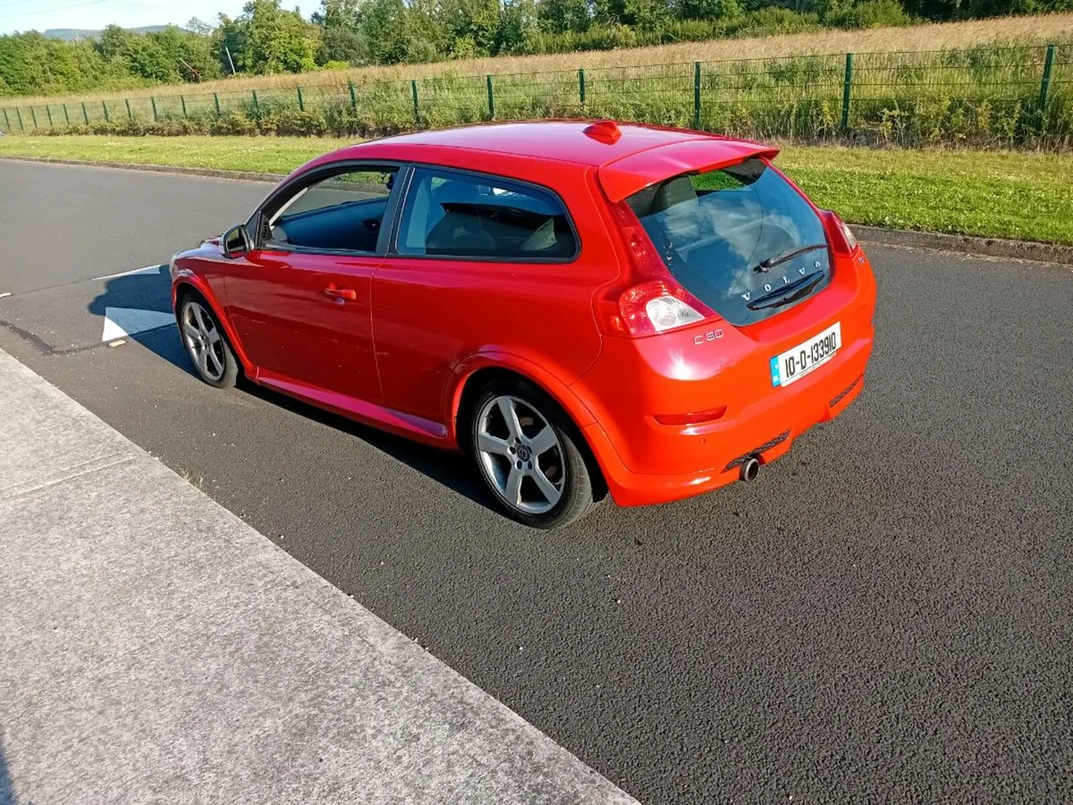 2010 volvo c30 R DESIGN 1.6 diesel 6 speed nct tax - Image 4