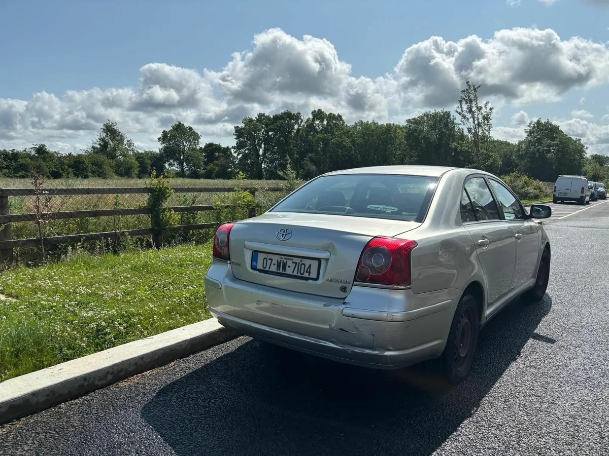 Toyota Avensis 2007 - Image 2