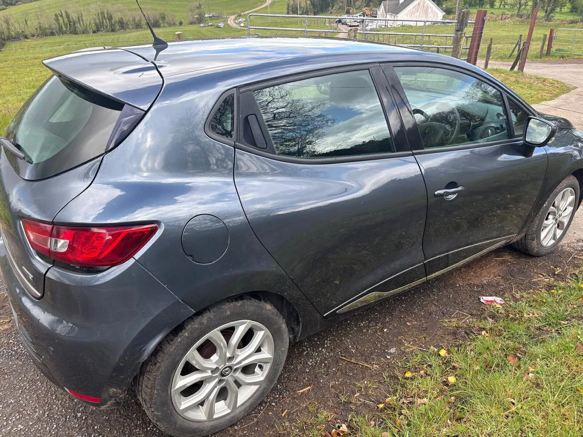 ‘17 Renault Clio DCI Dynamique Nav (LOW NOX) - Image 2