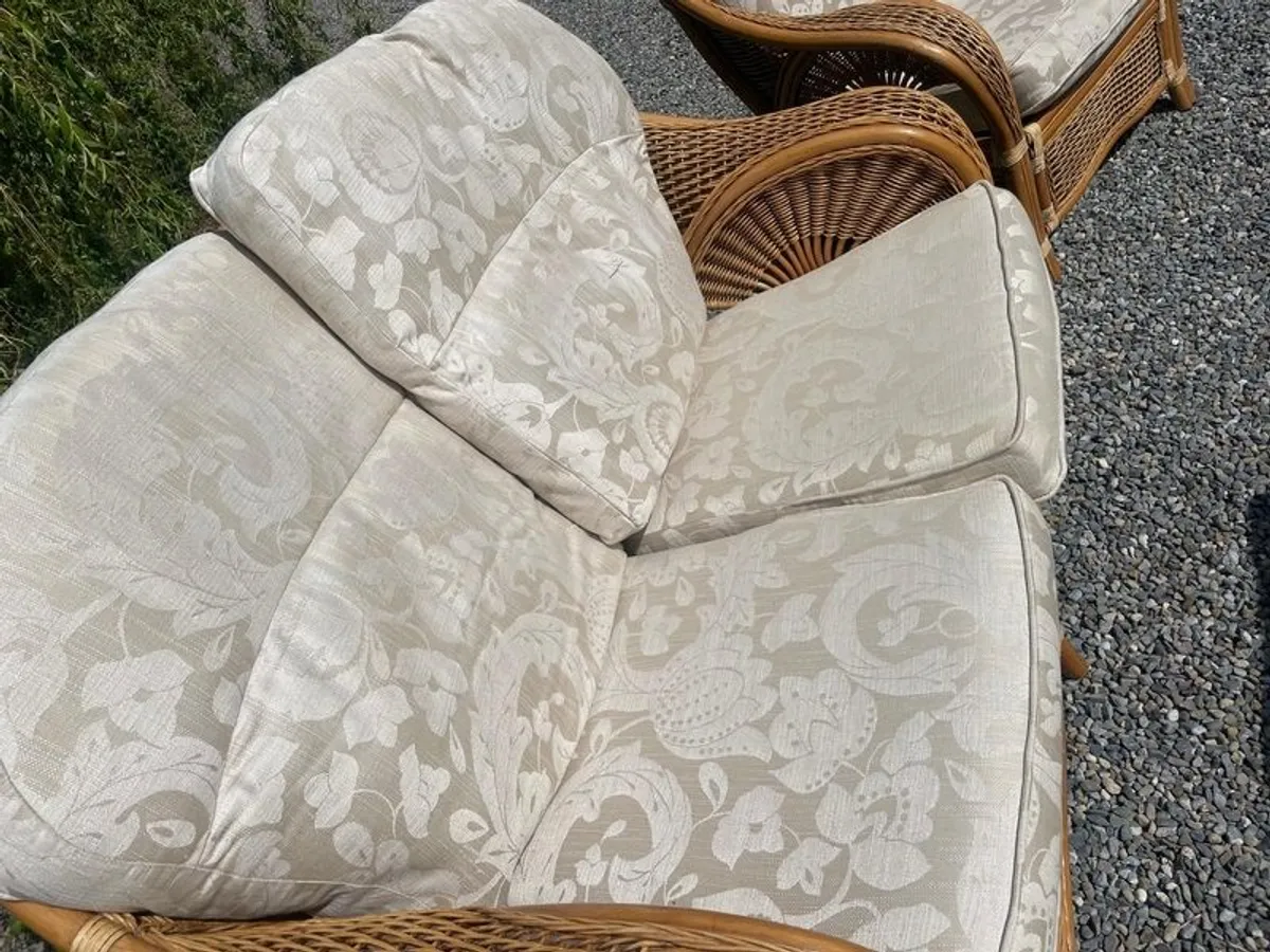 Wicker 2 person sofa and 2 armchairs and foot rest - Image 1
