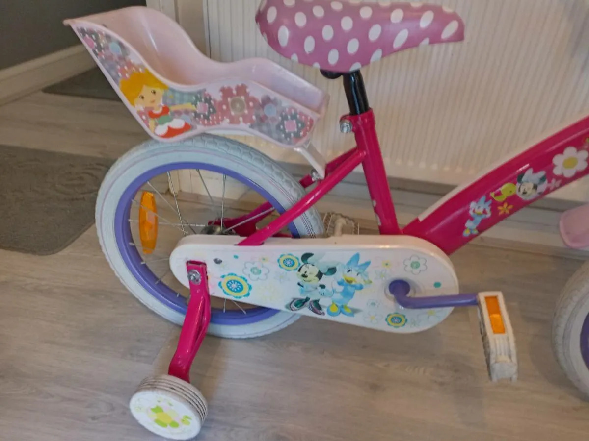 Kids Minnie mouse bike size 16 inch wheels. - Image 4