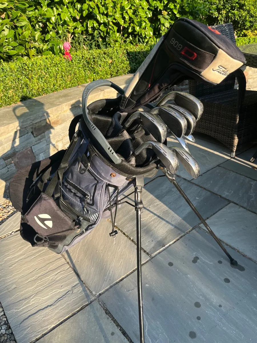 Golf Clubs - Nearly full set - Image 1