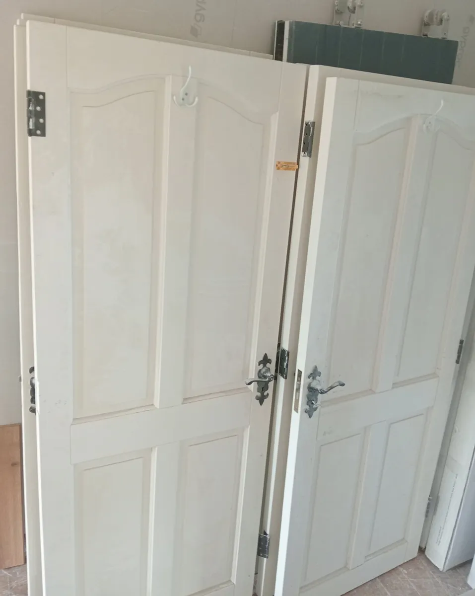 Internal solid doors - Image 1